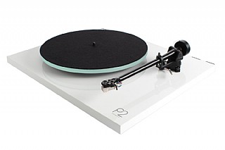 ������ Rega Planar 2